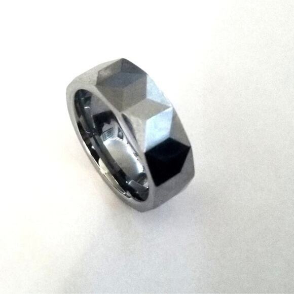 New tungsten carbide ring size‎ 10